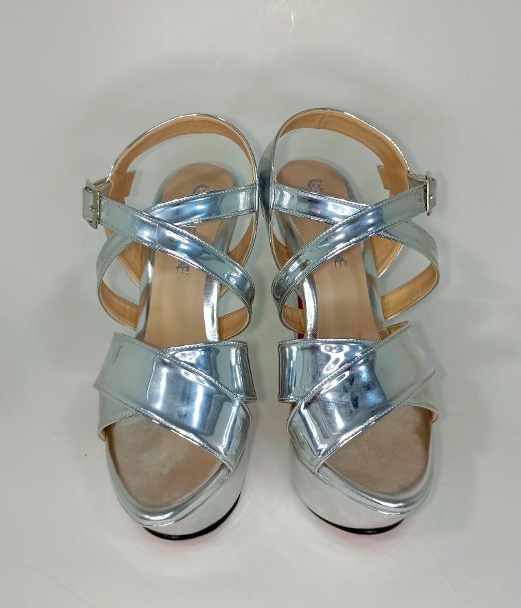 SANDALIA DE TACON PLATA MODELO E-963