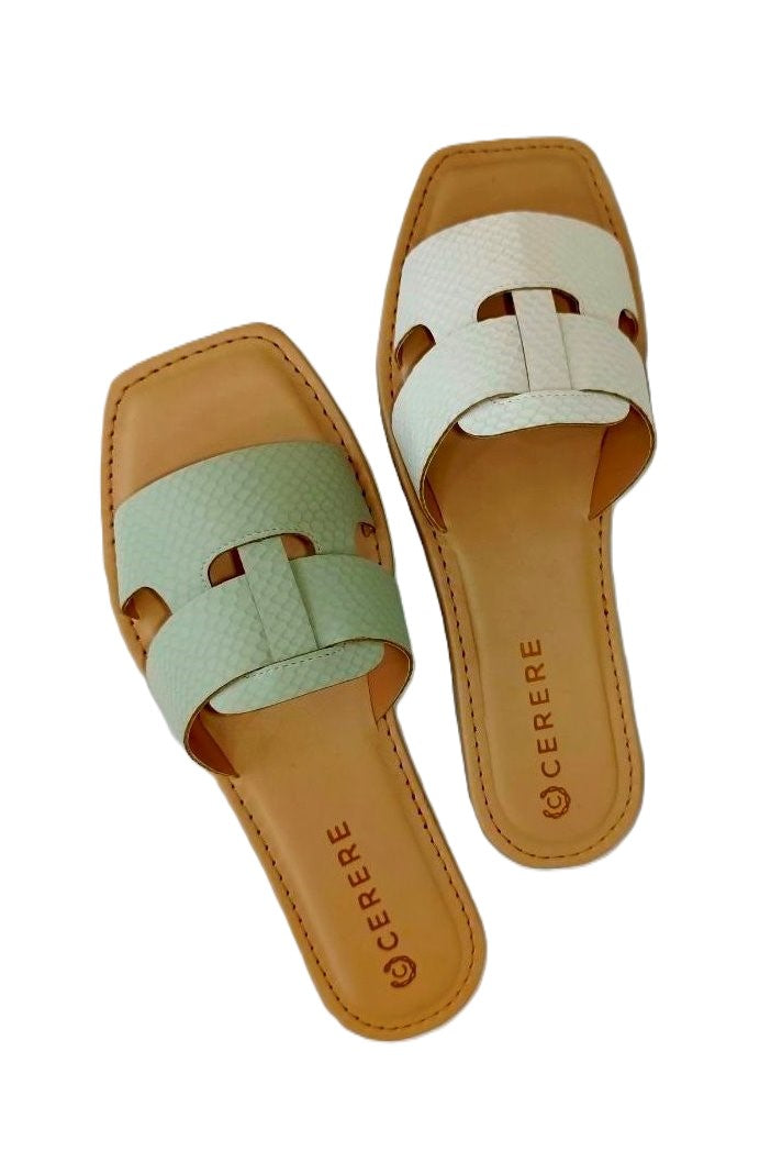 Sandalias de Cuero Beige para Dama con Tira en H y Punta Cuadrada - Modelo QN11 de Cerere