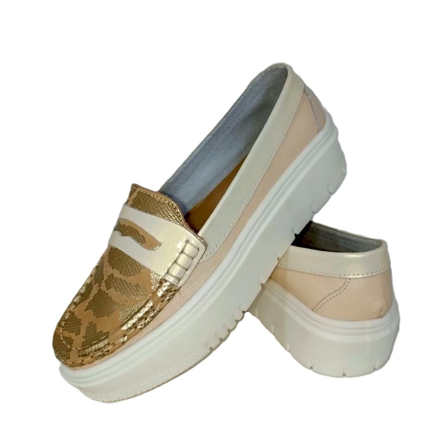 Mocasines Elegantes para Dama en Cuero Beige y Dorado - Modelo 2408