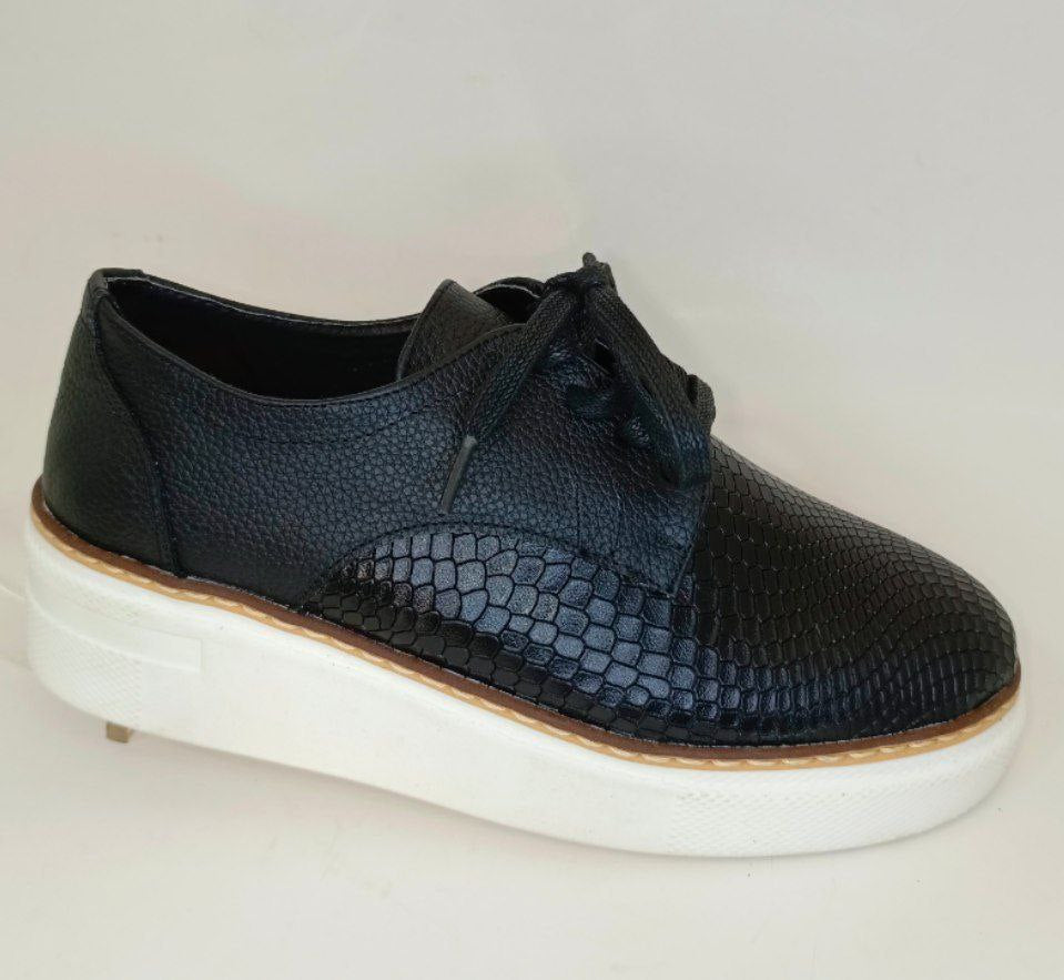 Zapatos Casual de Cuero para Dama en Negro con Suela Gruesa modelo Derby