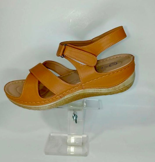 Sandalias Elegantes y Confortables para Dama en Color Amaretto - Modelo X614