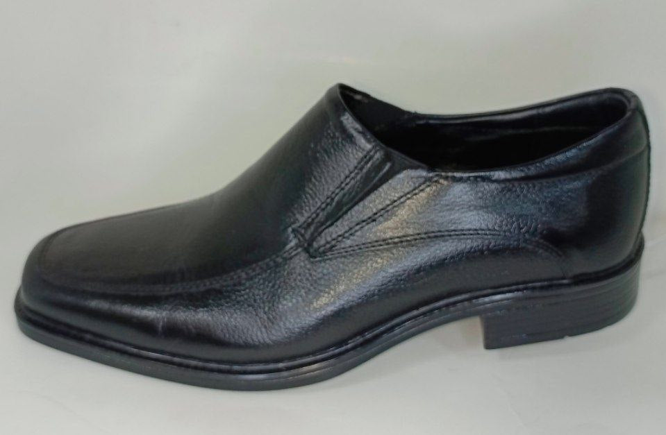 Zapatos de Vestir Elegantes para Hombre en Cuero Negro - Modelo 651 con Suela Antideslizante