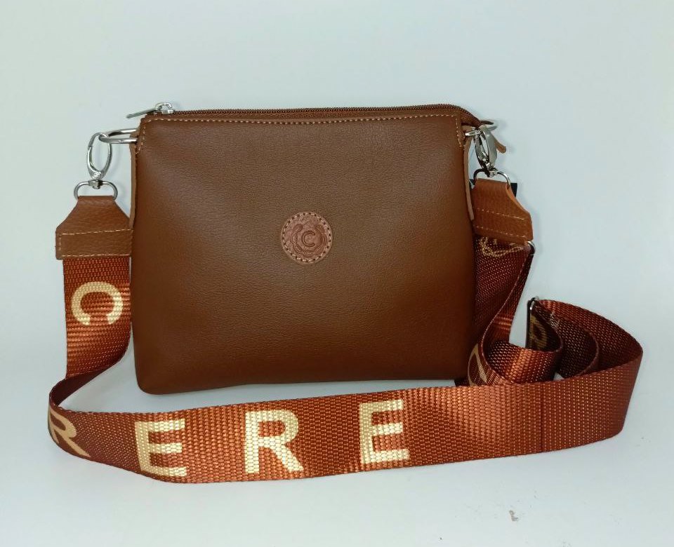 Cartera Bandolera Elegante de Cuero CERERE Modelo GF04 para Dama