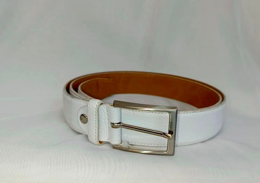 Cinturón de Piel para Hombre Blanco - Modelo 620123, Accesorio Elegante y Versátil