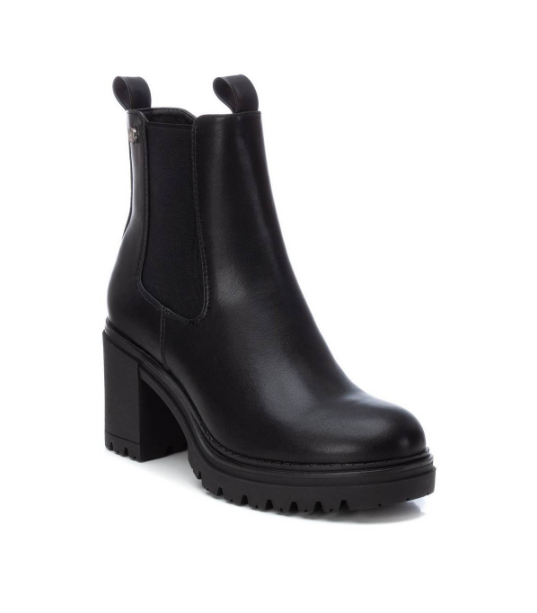 BOTIN DE TACON COLOR NEGRO MODELO 143429