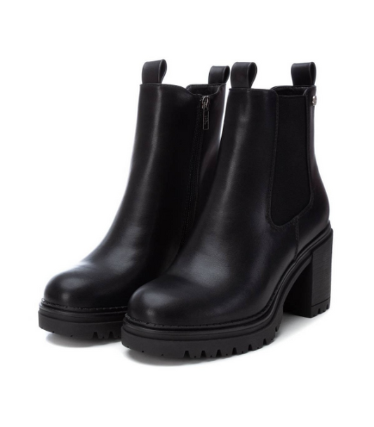 BOTIN DE TACON COLOR NEGRO MODELO 143429