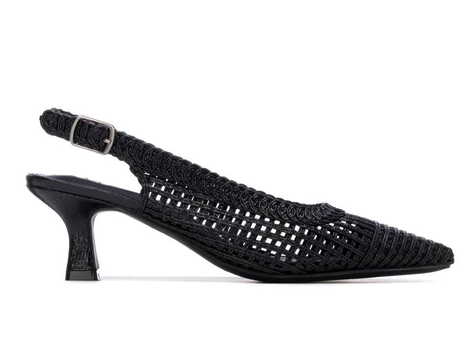SANDALIA DE TACON COLOR NEGRO MODELO 145432