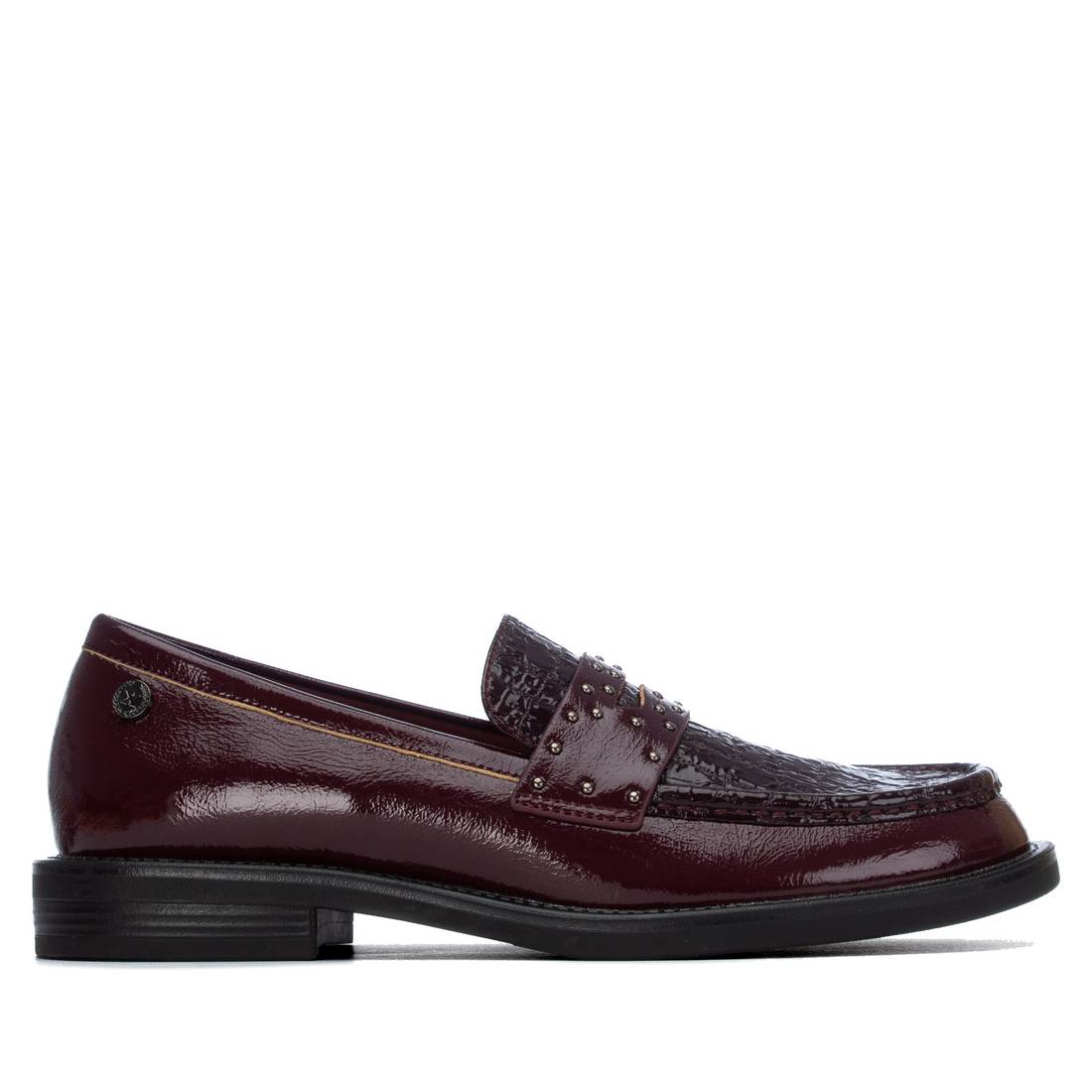 MOCASIN DAMA COLOR VINO TINTO MODELO 146079 XTI