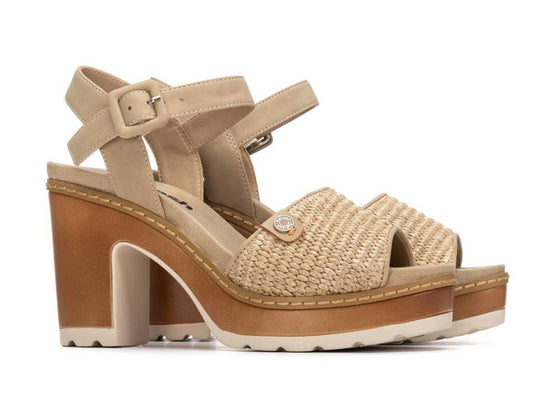 SANDALIA DE TACON COLOR TAUPE MODELO 175281