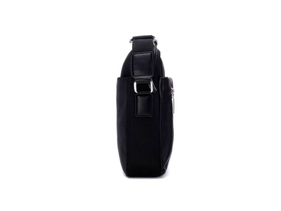 BOLSO DE LADO COLOR NEGRO MODELO 184584