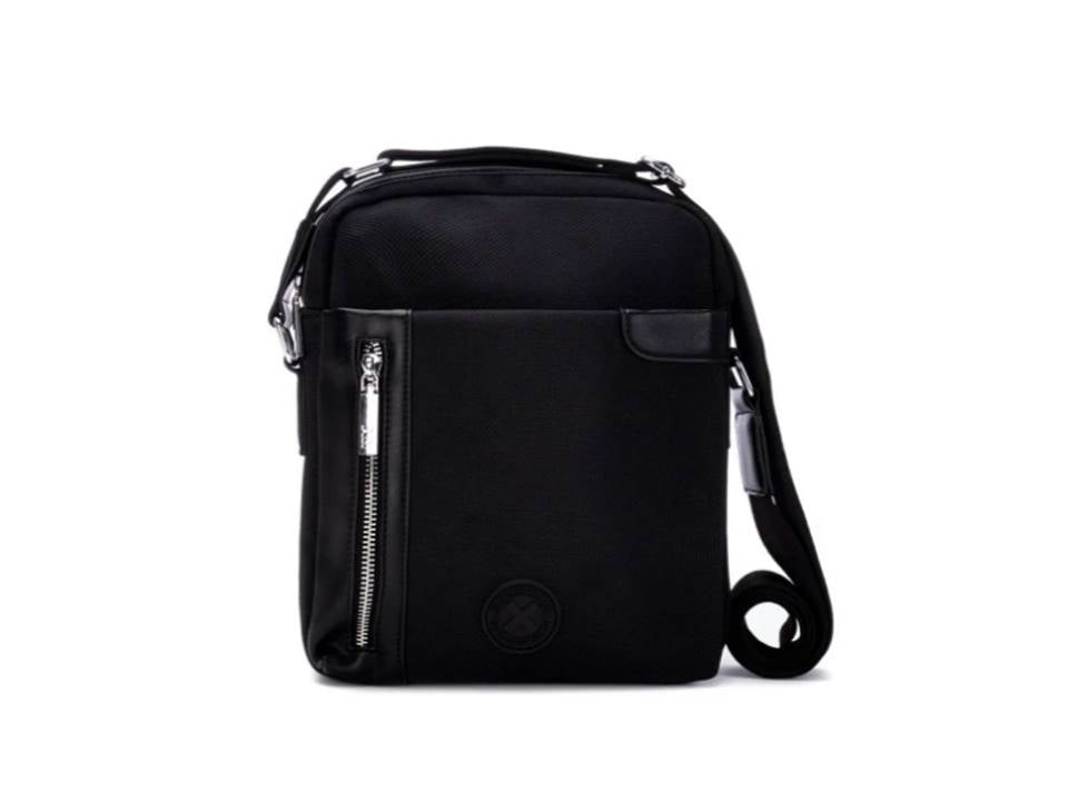 BOLSO DE LADO COLOR NEGRO MODELO 184584