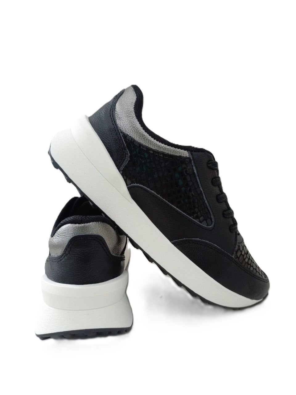 DEPORTIVO DAMA  NEGRO/PLATA MODELO D547