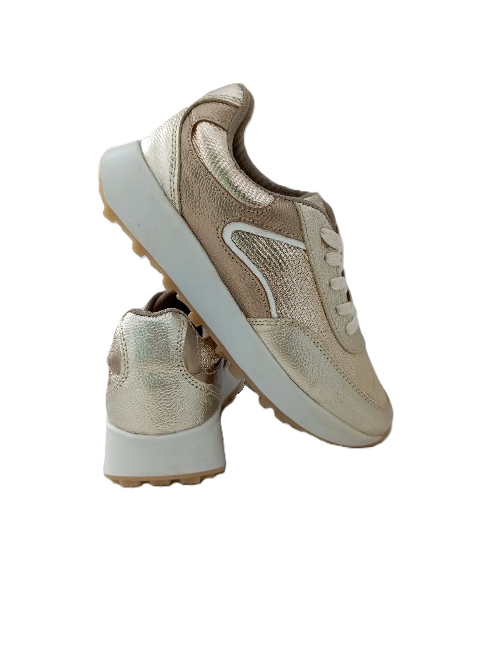 DEPORTIVO DAMA  DORADO MODELO D551