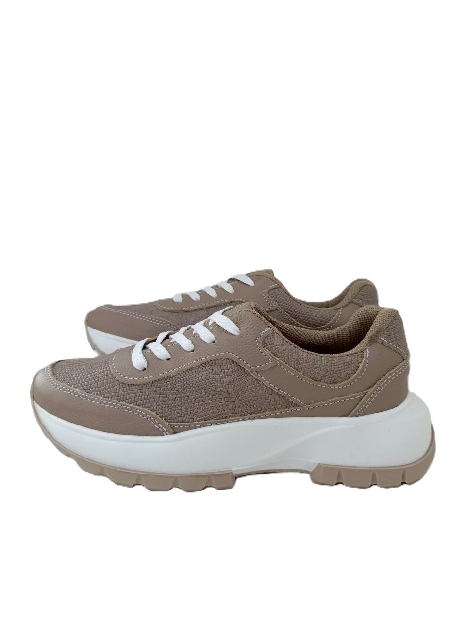 DEPORTIVO DAMA  TAUPE MODELO D560