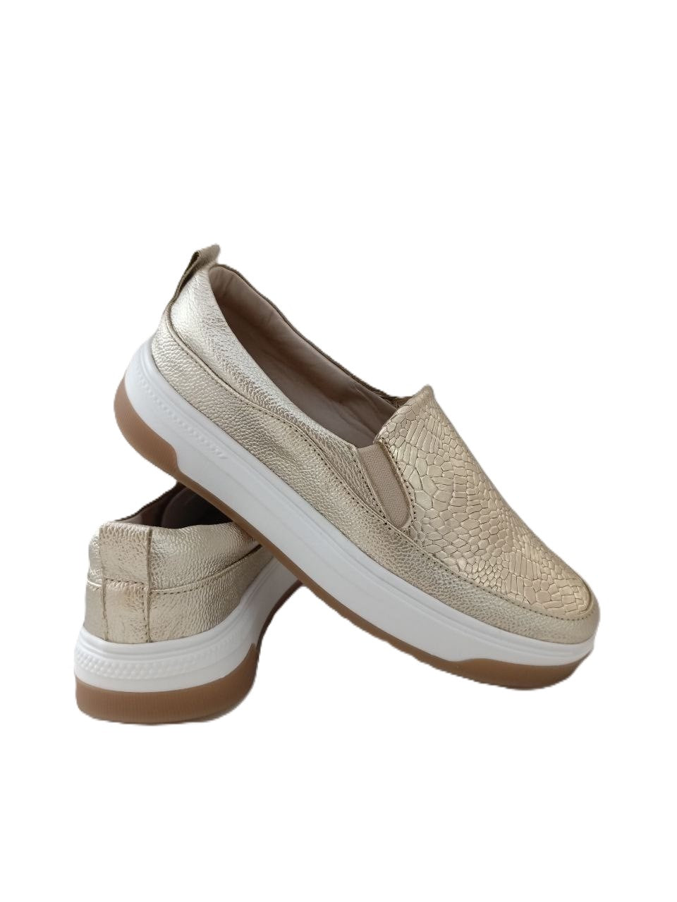 MOCASIN DAMA  DORADO MODELO M2002